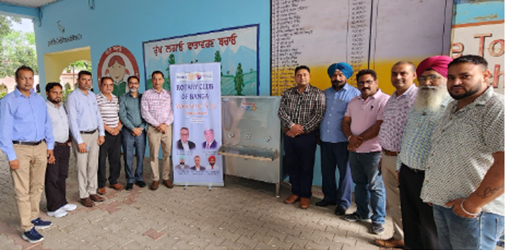 रोटरी क्लब बंगा ने सीनियर सेकेंडरी स्कूल मुकंदपुर को वाटर कूलर भेंट किया